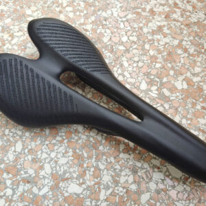 Sella Carbon Bow EVO XR in fibra di carbonio
