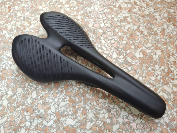 IMG_20201205_144239 Sella Carbon Bow EVO XR in fibra di carbonio